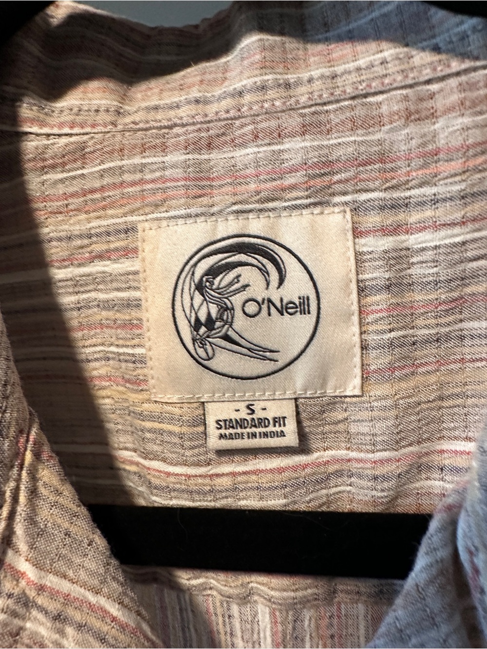 Small | O’Neill | Golden Striped Button-Up Shirt Organic Cotton - Picture 4 of 7
